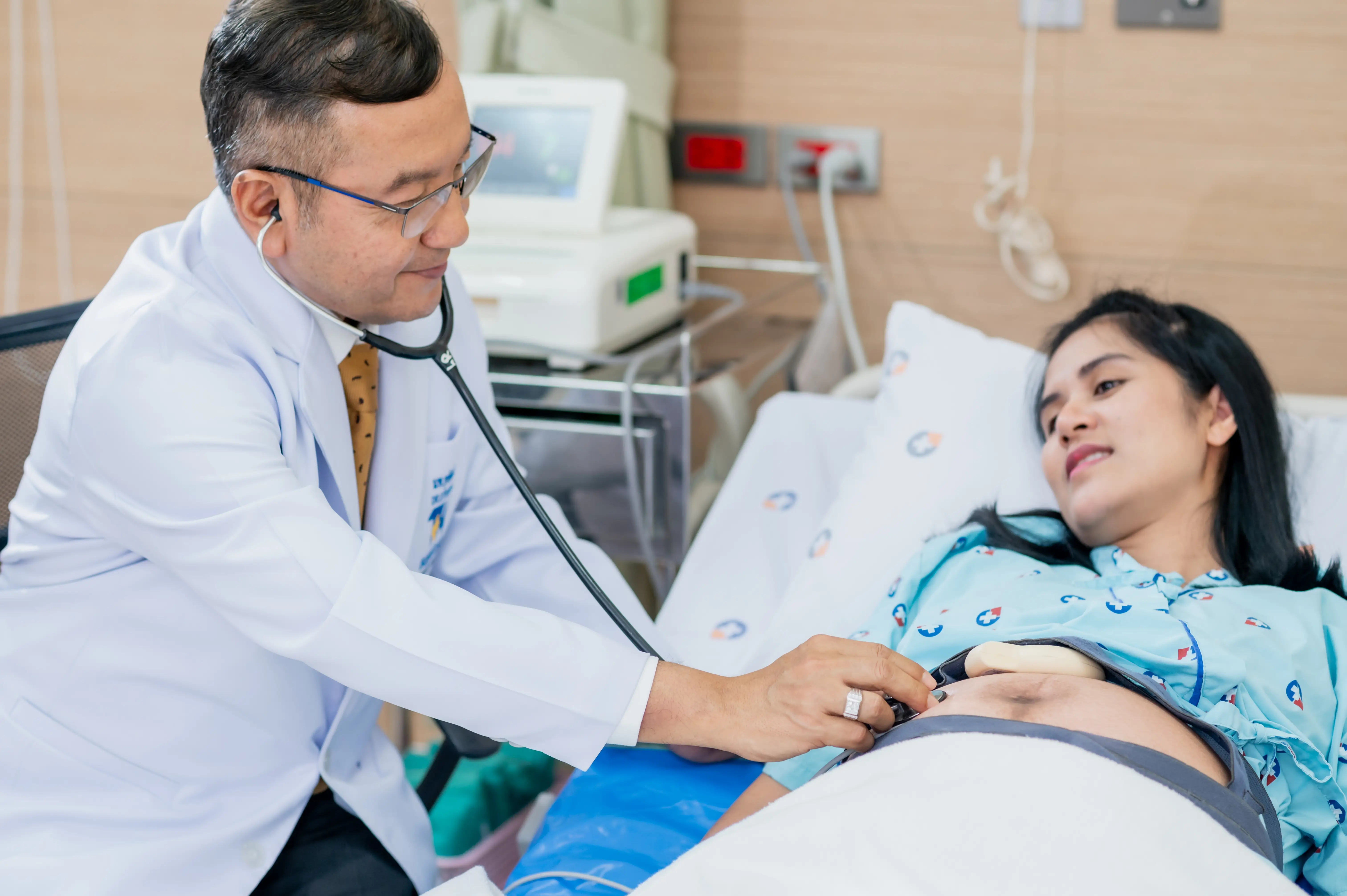 บริการฝากครรภ์